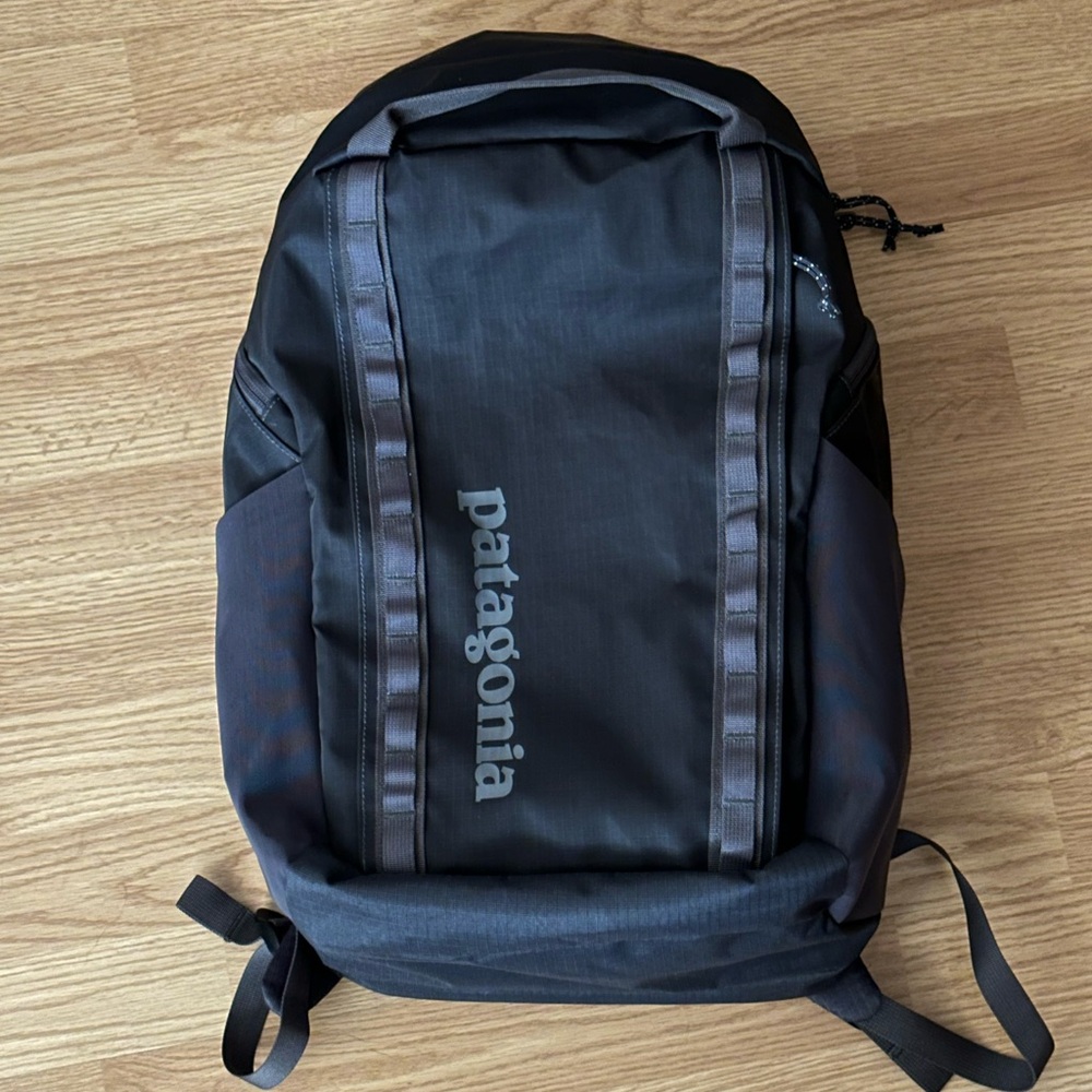 Patagonia Black Hole 32 Black